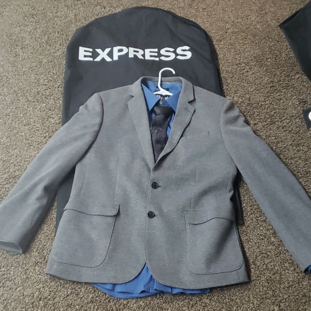 Express Suit